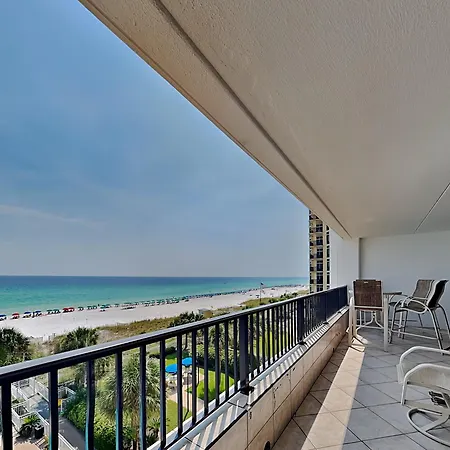 Breakers East #404 Apartment